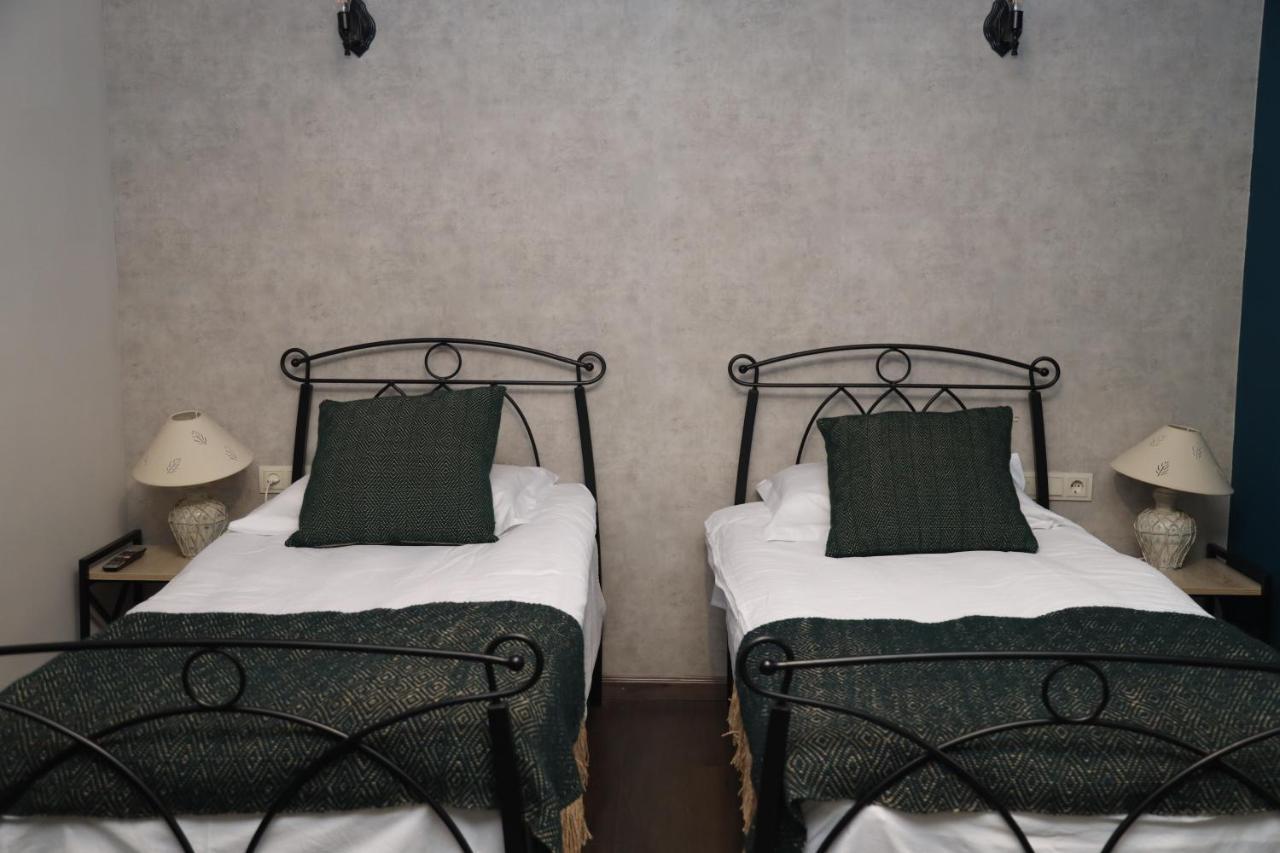 Redroof Country House Hotel ゴリス エクステリア 写真